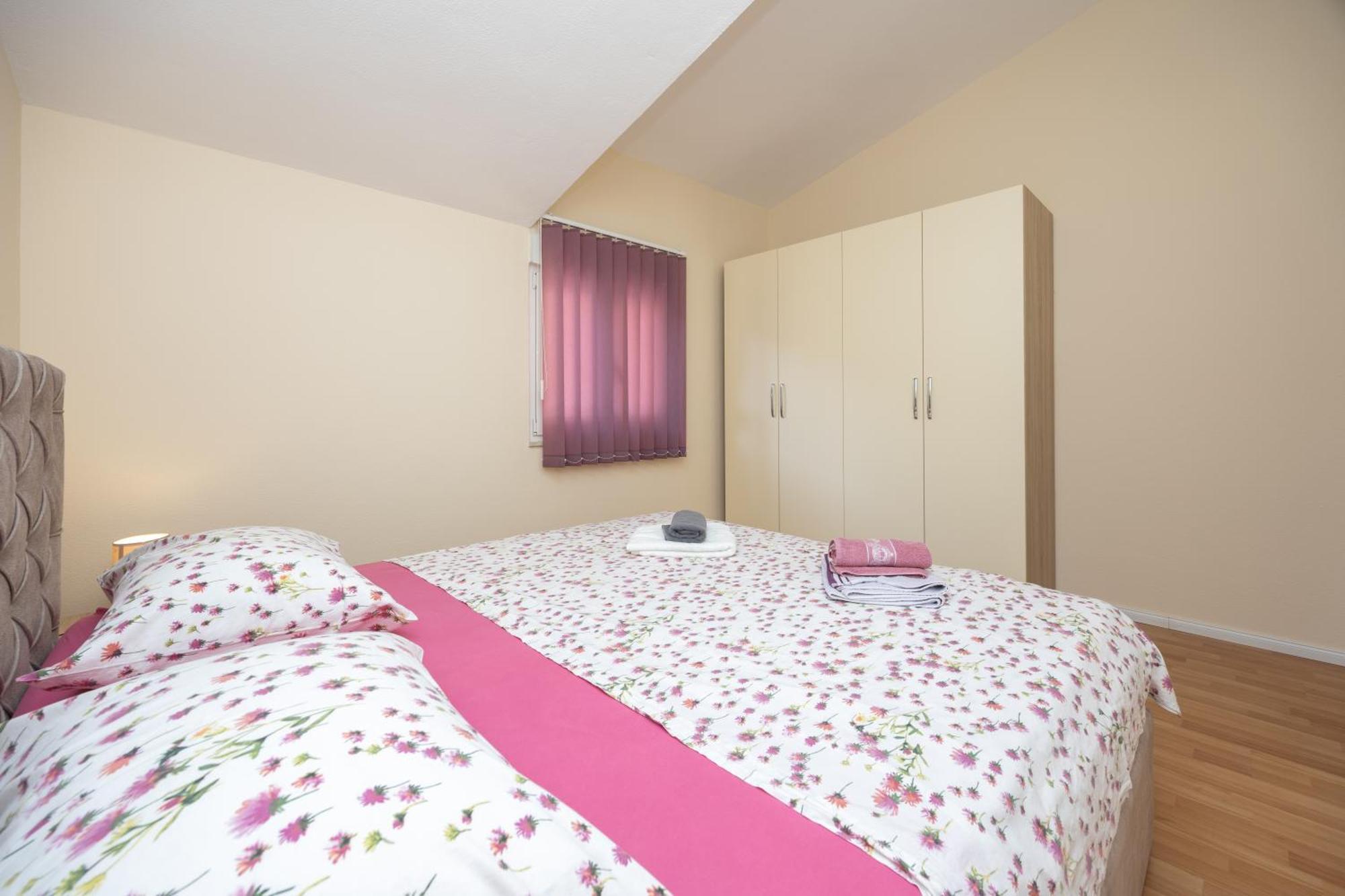 Apartman Markulin Trogir Exterior foto