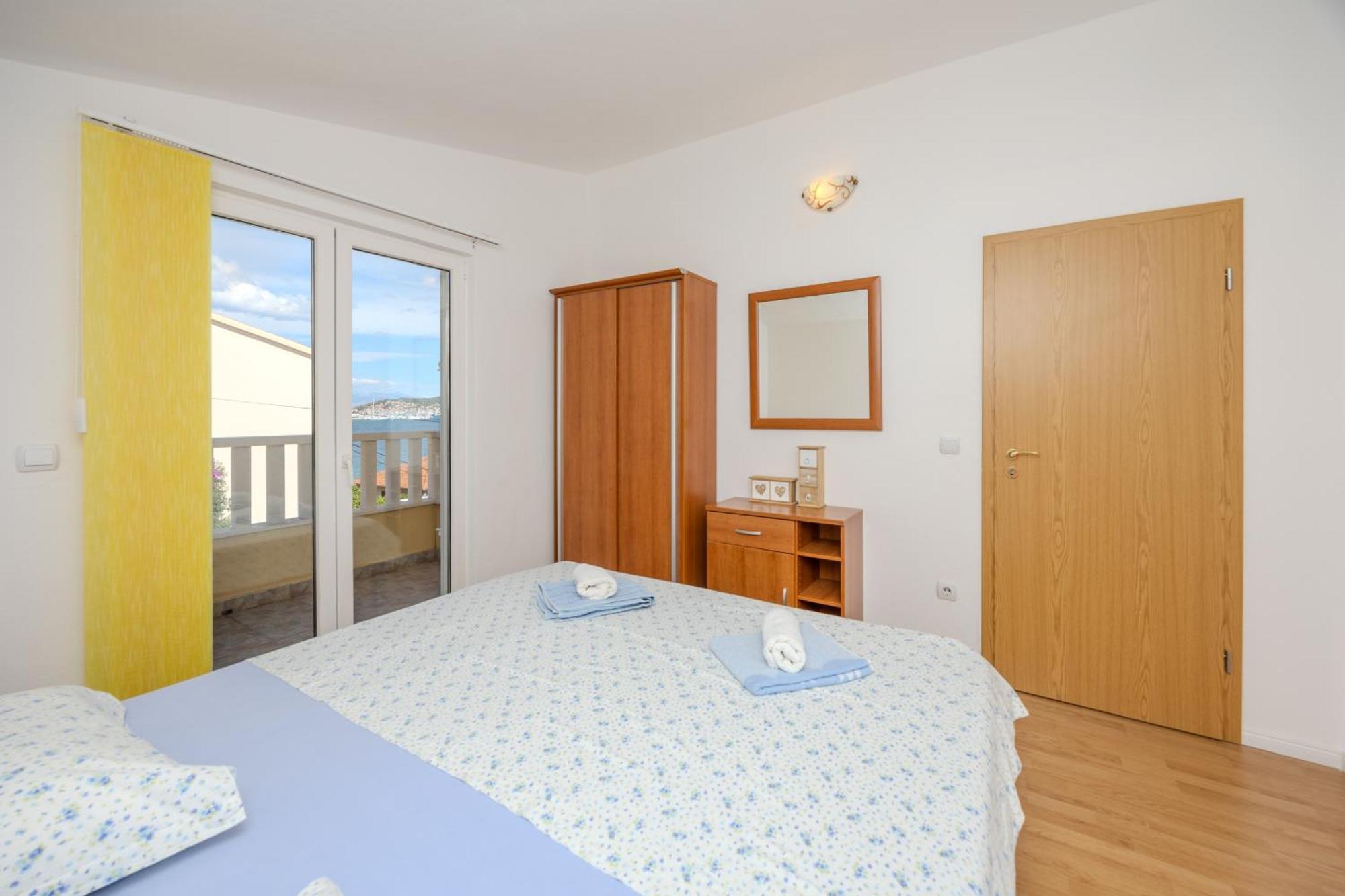 Apartman Markulin Trogir Exterior foto